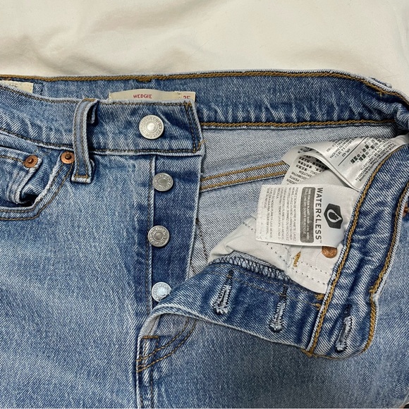 Levi’s Wedgie Icon Jeans in These Dreams Size 25 22861-0034 - Picture 8 of 11